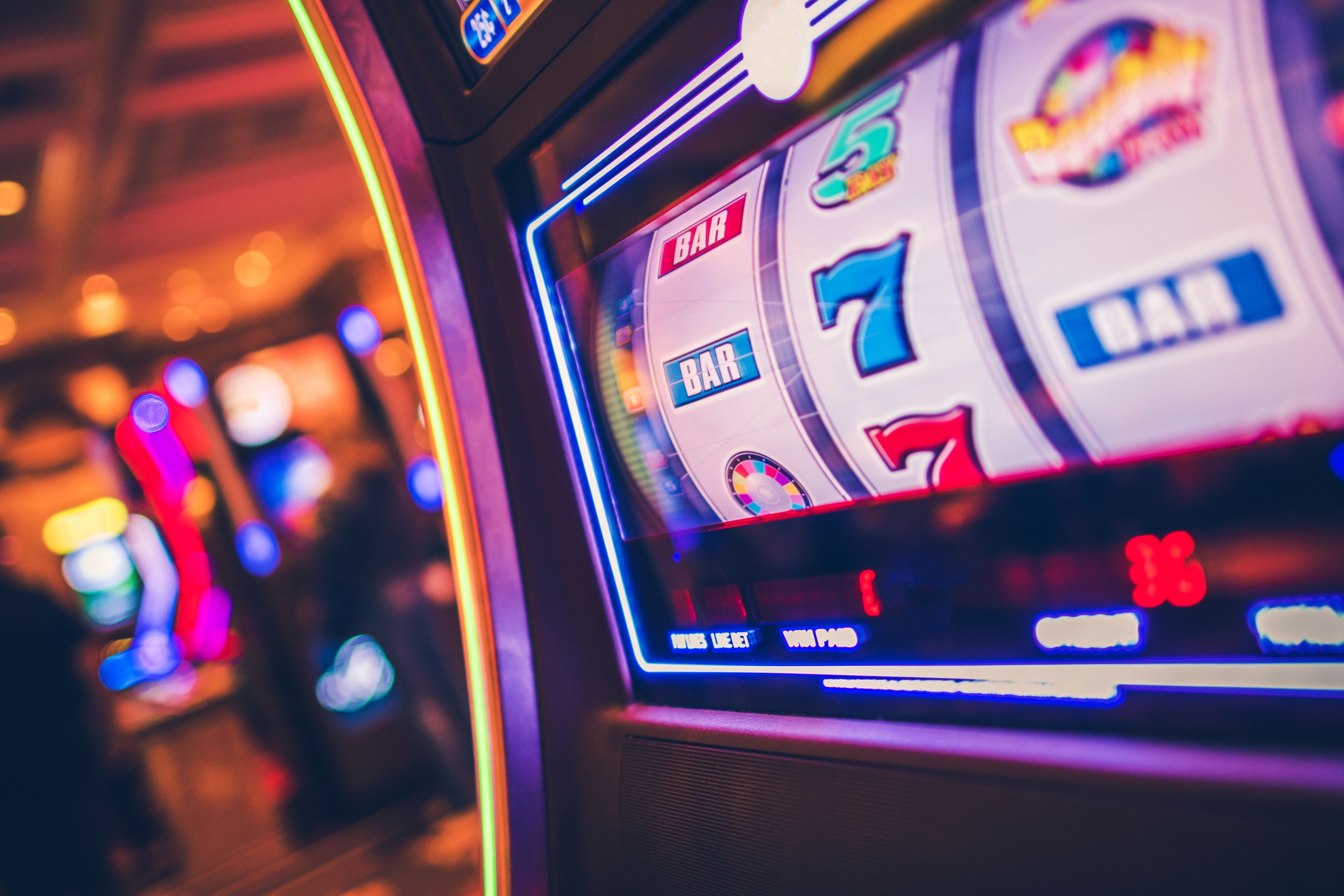 ink789 link live roulette table with betting interface and real-time wheel spin